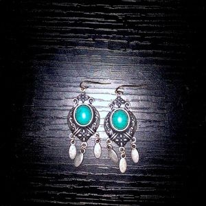 dangle earrings